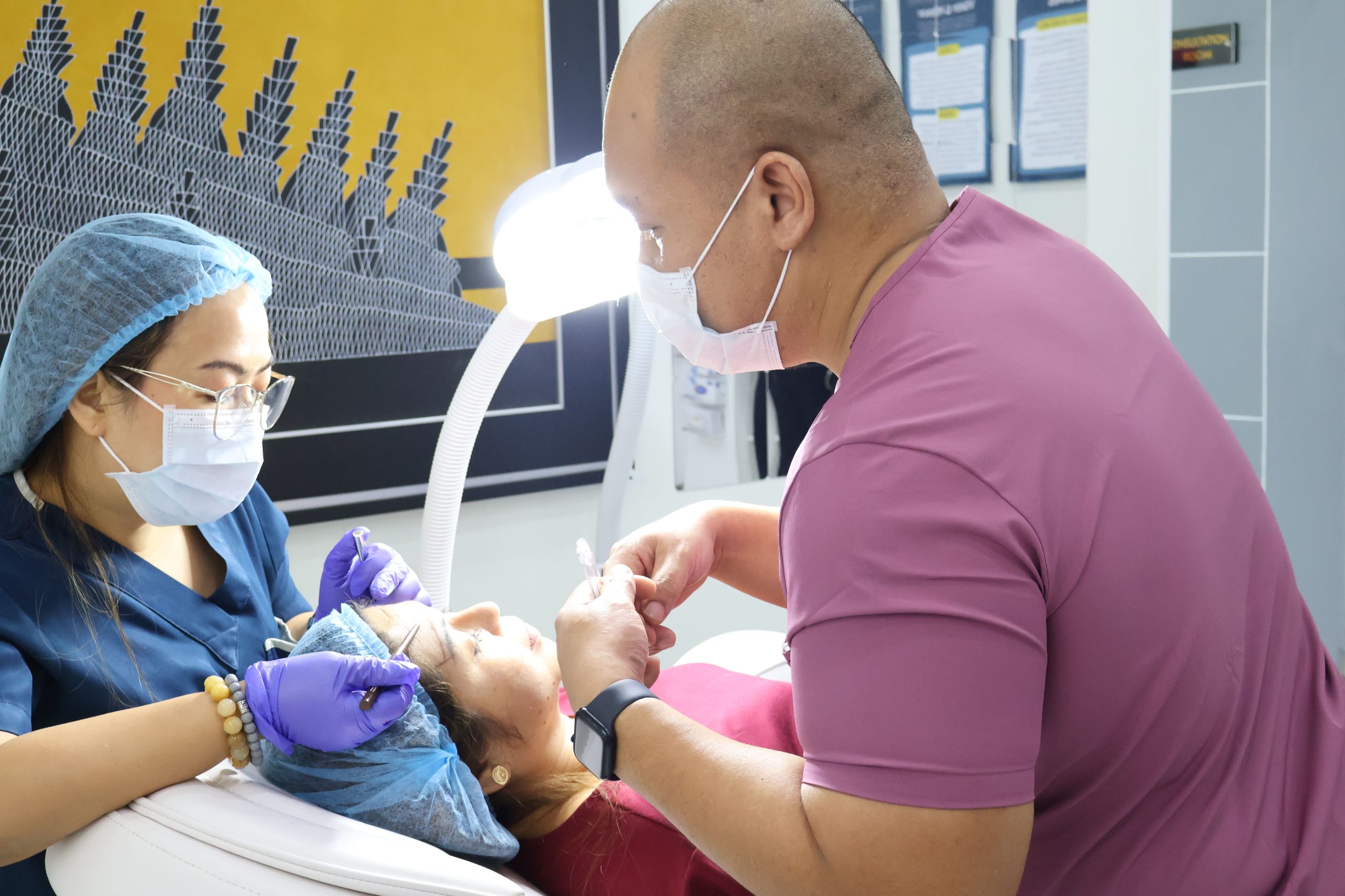 Aging Gracefully with Non-Invasive Aesthetic Solutions